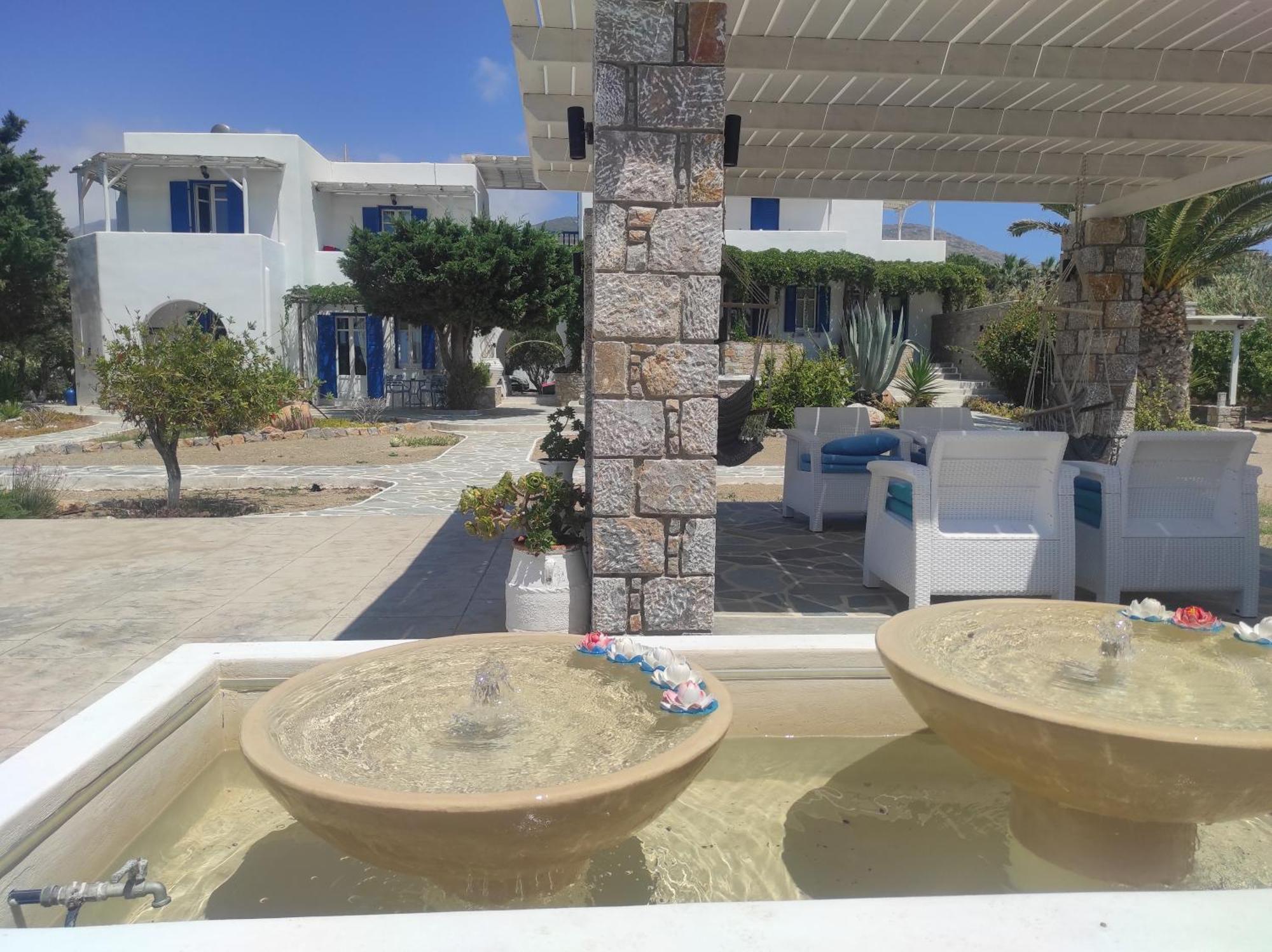 Villa Le Grand Bleu Katapola Exterior photo