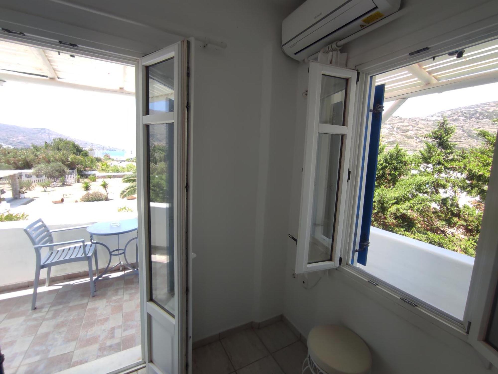 Villa Le Grand Bleu Katapola Exterior photo