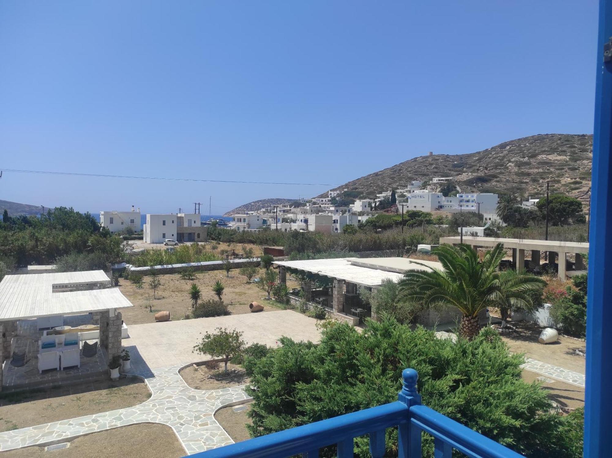 Villa Le Grand Bleu Katapola Exterior photo