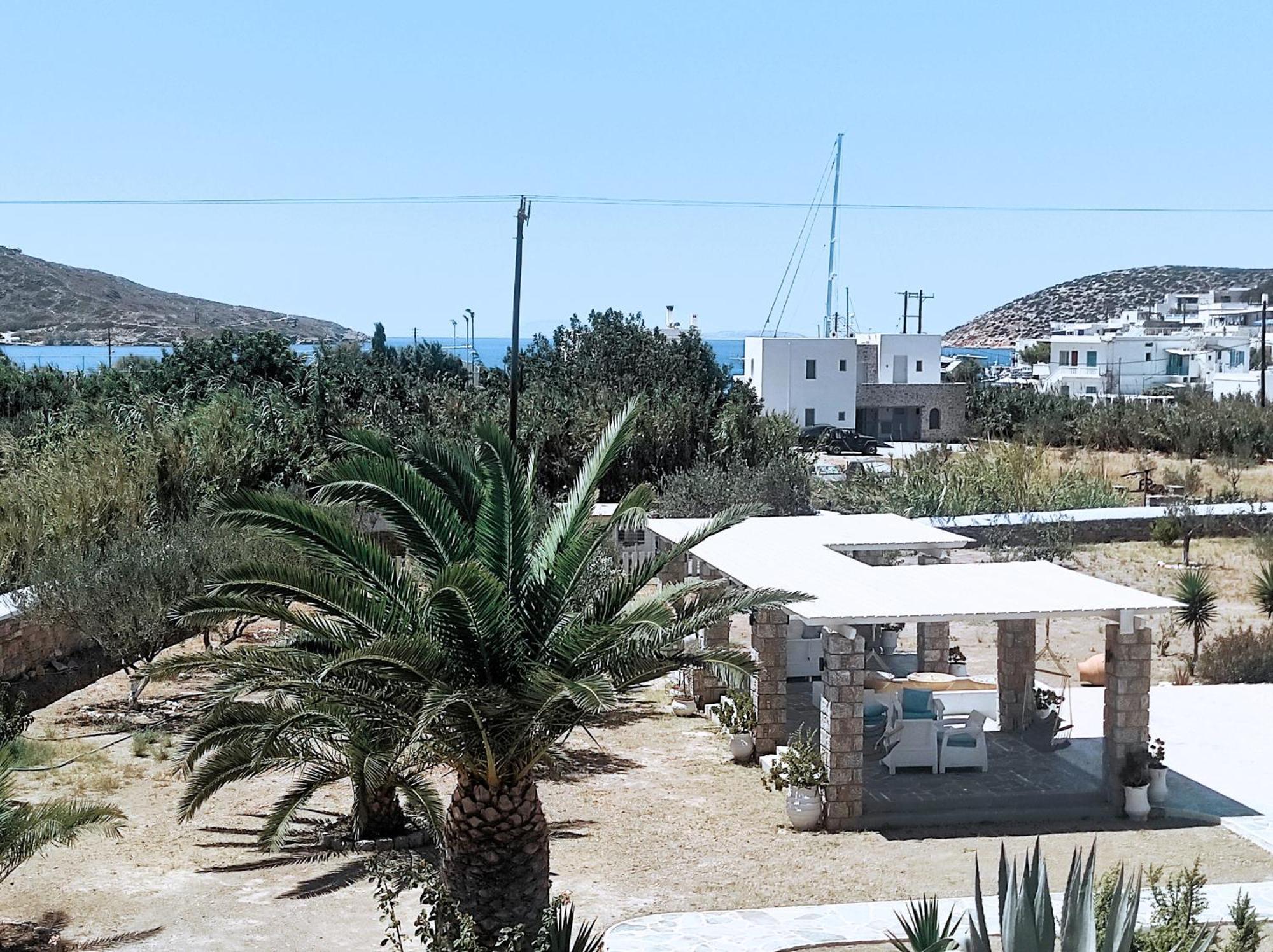 Villa Le Grand Bleu Katapola Exterior photo